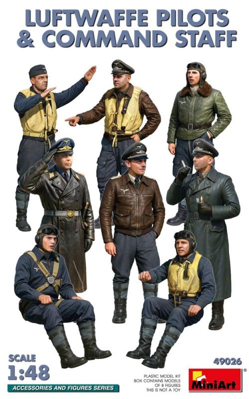 Luftwaffe Pilots and Command Staff von Miniart