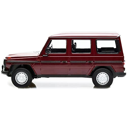 Minichamps 1:18 1980 Mercedes G-Model Long (W460) - Dunkelrot von Minichamps