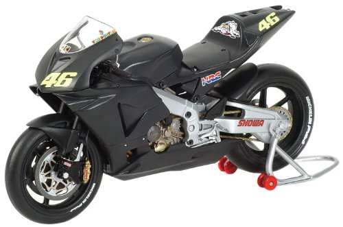 Minichamps 122027946 - Honda RC211V - Valentino Rossi, Pre-Season Test Bike, Maßstab: 1:12 von Minichamps