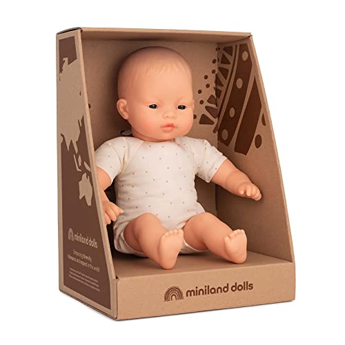Miniland Dolls: asiatische Babypuppe, 32 cm, mit weichem Stoffkörper, in Geschenkbox, Natur, 31366 von Miniland