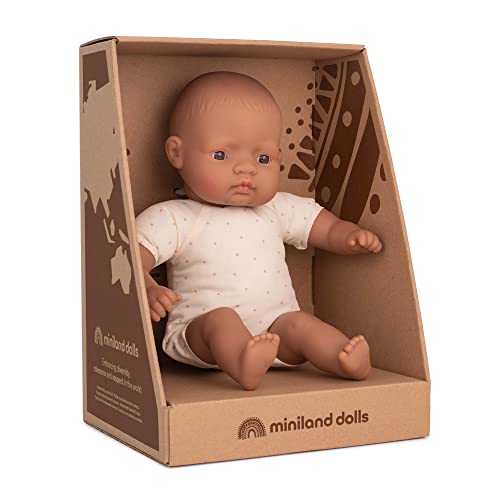 Miniland Dolls: lateinamerikanische Babypuppe, 32 cm, mit weichem Stoffkörper, in Geschenkbox von Miniland