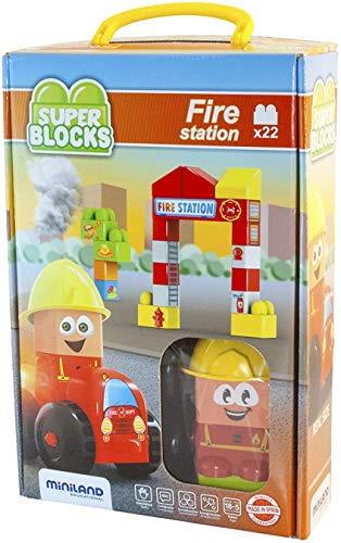 Miniland 32352 - Super Blocks Fire Station 18 Teile-Aufkleber-1 Figur-1 Hut-1 Fahrzeug-1 Broschüre von Miniland