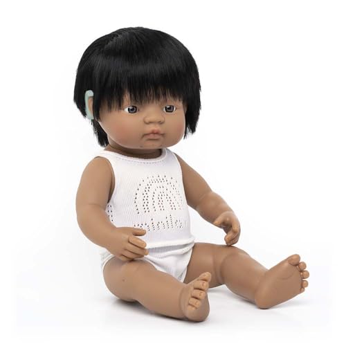 Miniland südamerikanischer Junge 38cm mit Hörapparat, in Geschenkschachtel, 31117 von Miniland