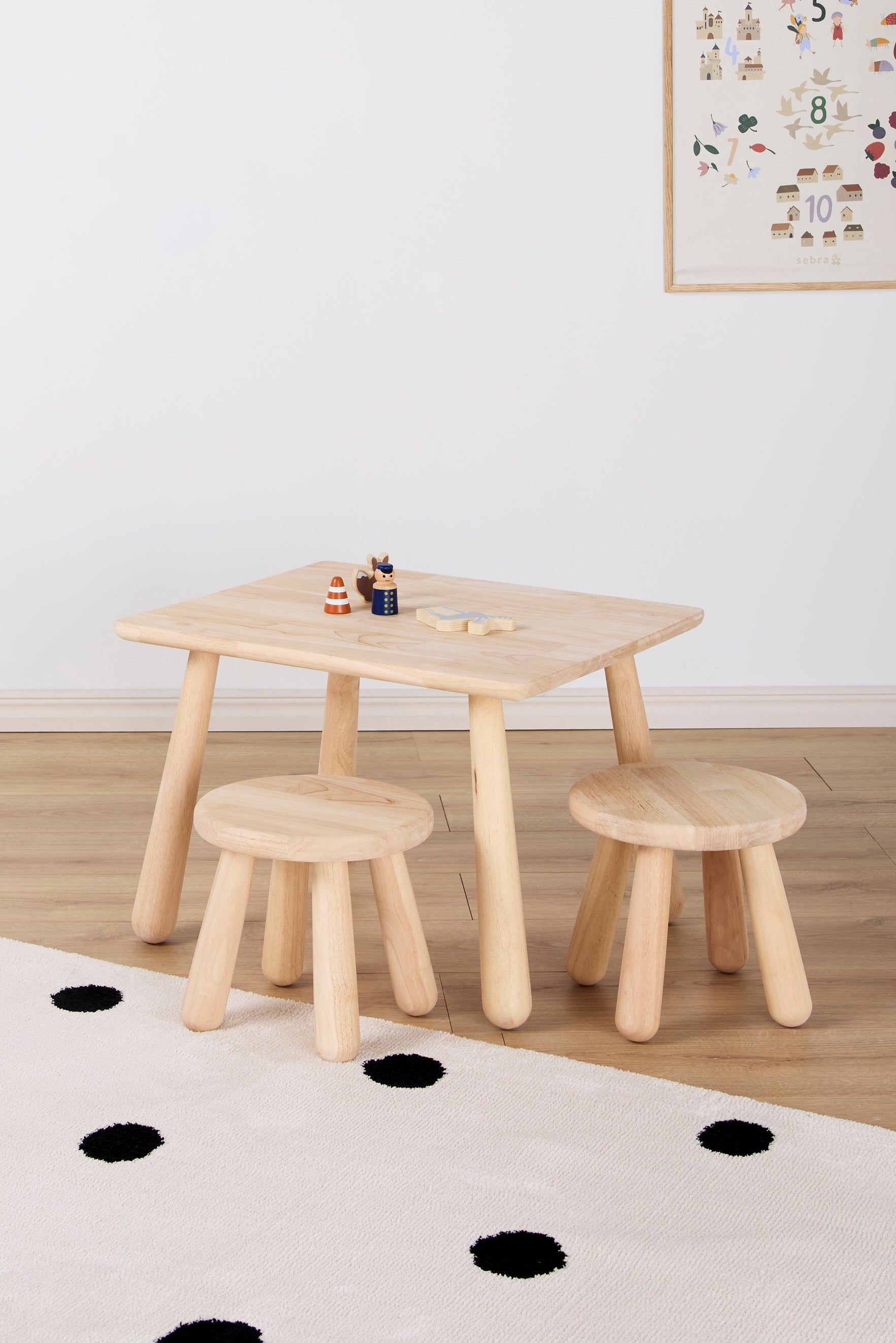 Minitude Nordic Rechteckiger Tisch & Runde Hocker, Natur, Kinderzimmermöbel, Kindermöbel Minitude Nordic Rechteckiger Tisch & Runde Hocker, Natur, Kinderzimmermöbel, Kindermöbel von Minitude