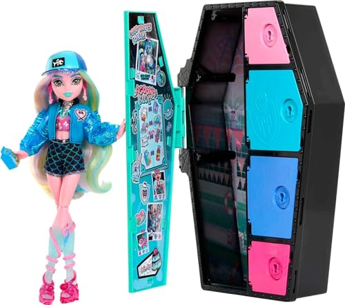 Monster High HKY64 - Puppe und Modeset, Lagoona Blue mit Spind und über 19 Zubehörteilen, Skulltimate Secrets, Puppen Spielzeug für Kinder ab 4 Jahren von Monster High