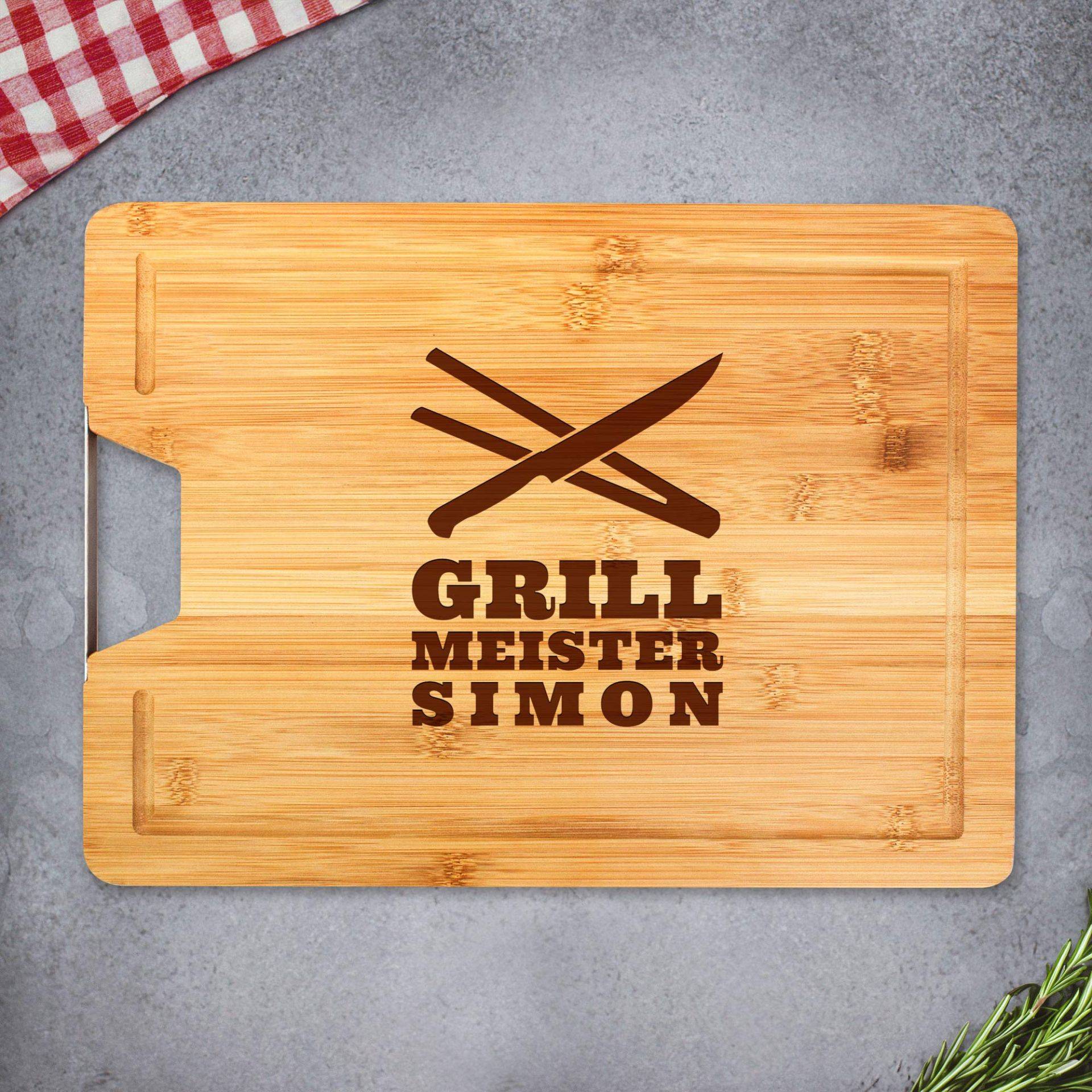 Bambusholz Schneidebrett mit Grillmeister Gravur Bambusholz Schneidebrett mit Grillmeister Gravur von Monsterzeug