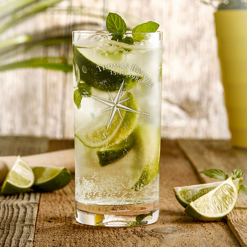 Cocktailglas mit Gravur - Kompass Cocktailglas mit Gravur - Kompass von Monsterzeug