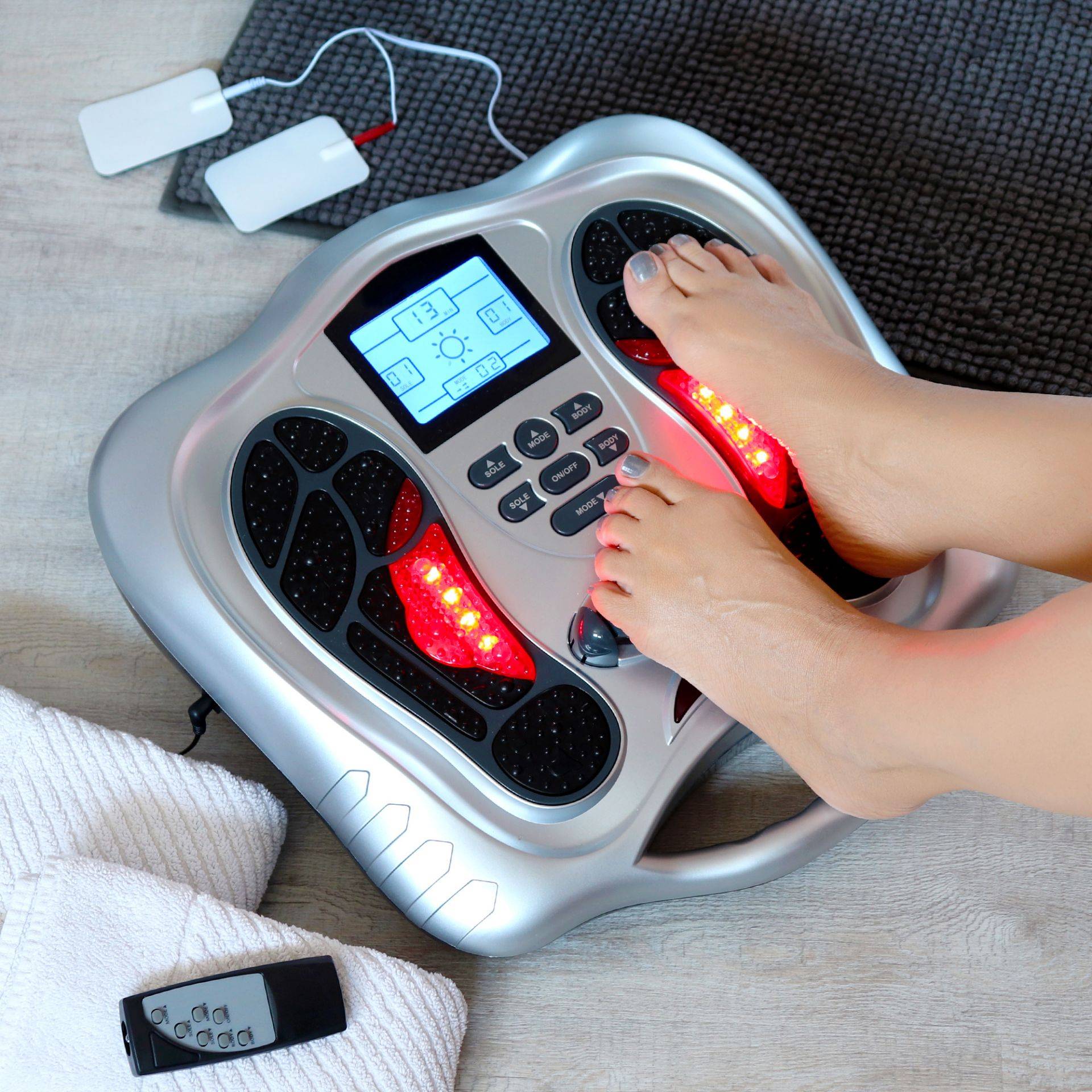 Fußreflexzonen Massagegerät mit Infrarot und Reizstrom Fußreflexzonen Massagegerät mit Infrarot und Reizstrom von Monsterzeug