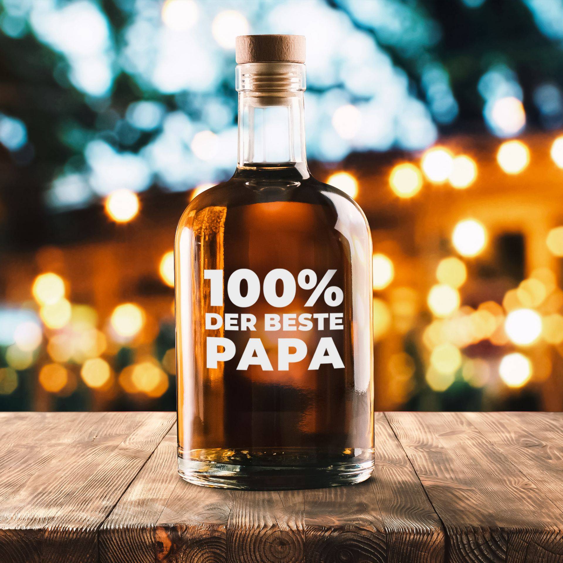 Glaskaraffe mit Gravur - 100% Papa Glaskaraffe mit Gravur - 100% Papa von Monsterzeug