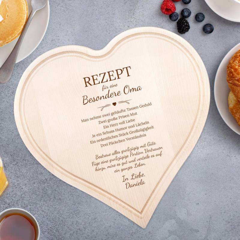 Holzherz mit Gravur Rezept Oma - Personalisiert Holzherz mit Gravur Rezept Oma - Personalisiert von Monsterzeug