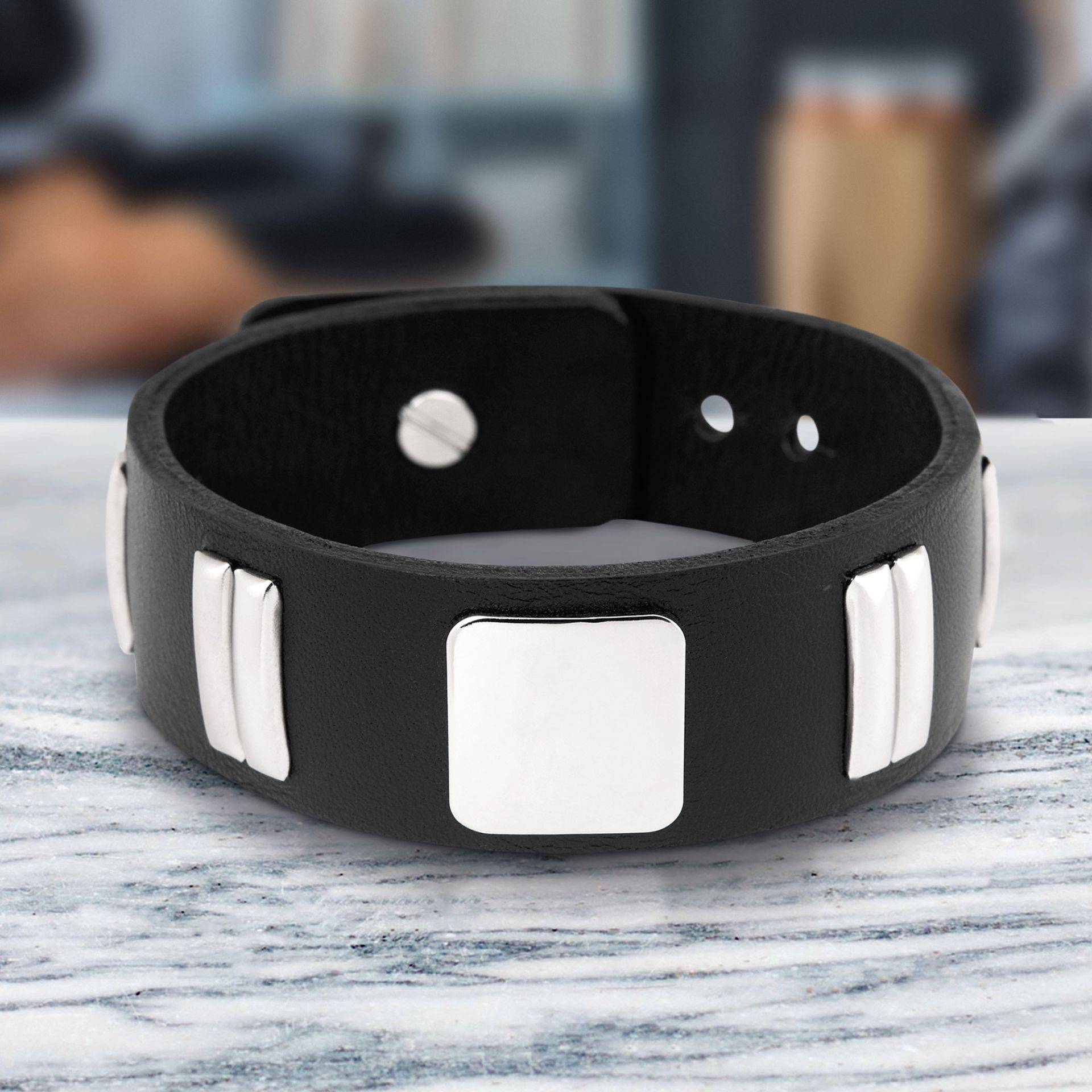 Lederarmband schwarz - Schmuck Accessoire Lederarmband schwarz - Schmuck Accessoire von Monsterzeug