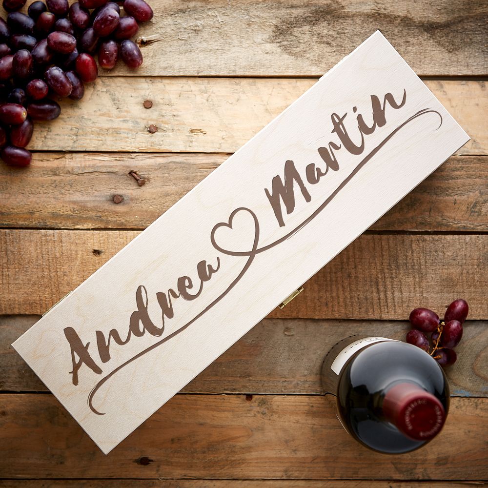 Personalisierte Weinkiste - Herzlinie Personalisierte Weinkiste - Herzlinie von Monsterzeug