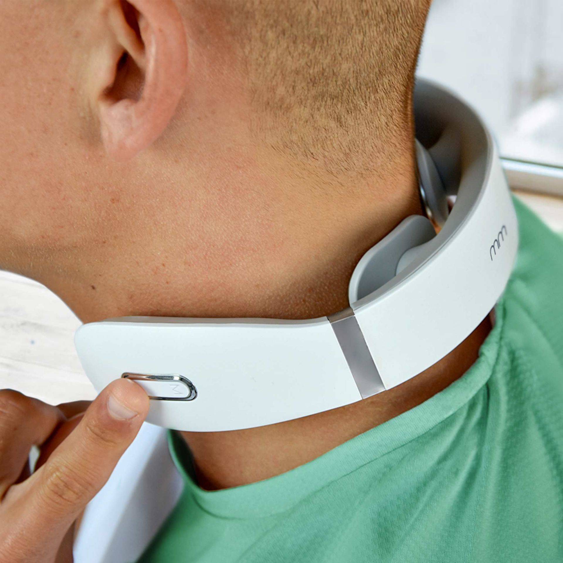 Portables Nacken Massagegerät von Monsterzeug