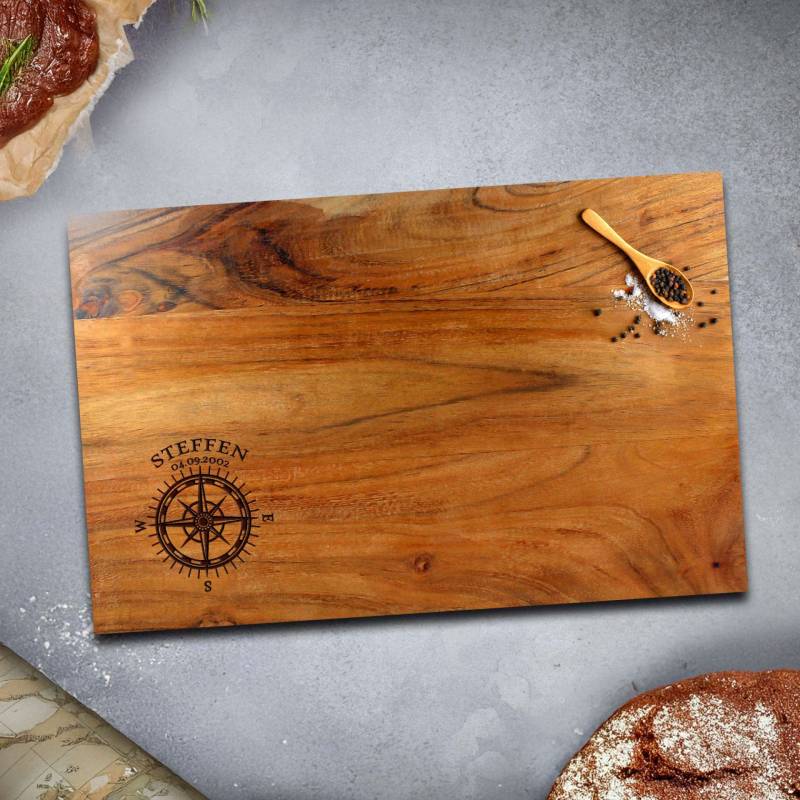 Schneideblock mit Griffmulden - Kompass Gravur Schneideblock mit Griffmulden - Kompass Gravur von Monsterzeug