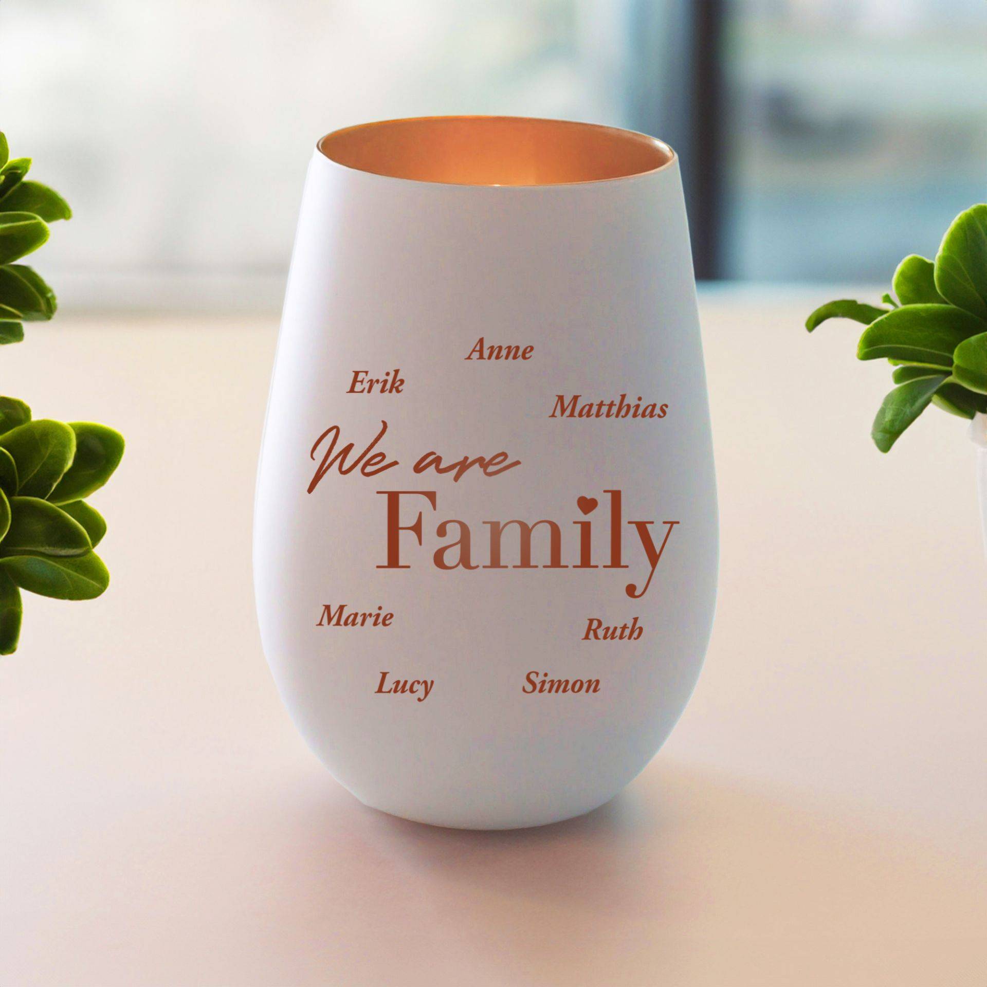 Weißes Windlicht mit Gravur Family - Bronze von Monsterzeug