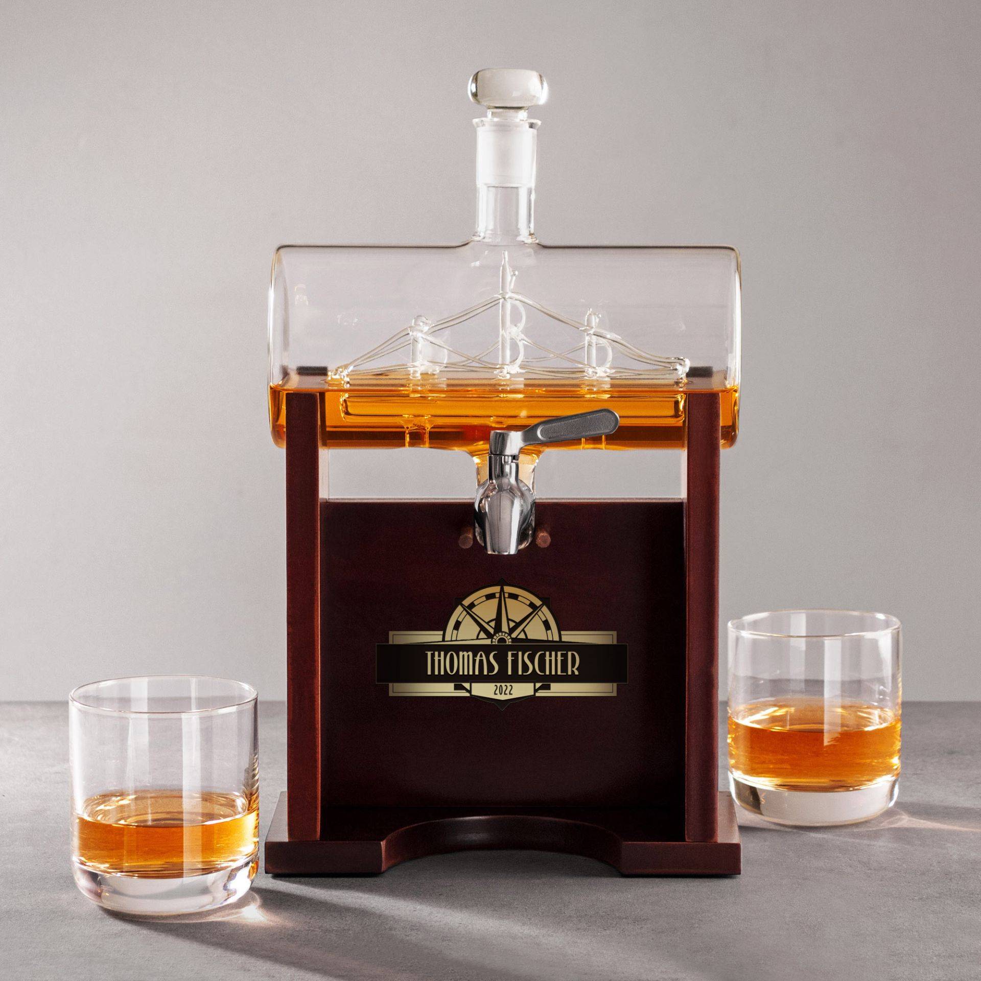Whisky Set - Fass Karaffe mit 2 Gläsern Whisky Set - Fass Karaffe mit 2 Gläsern von Monsterzeug
