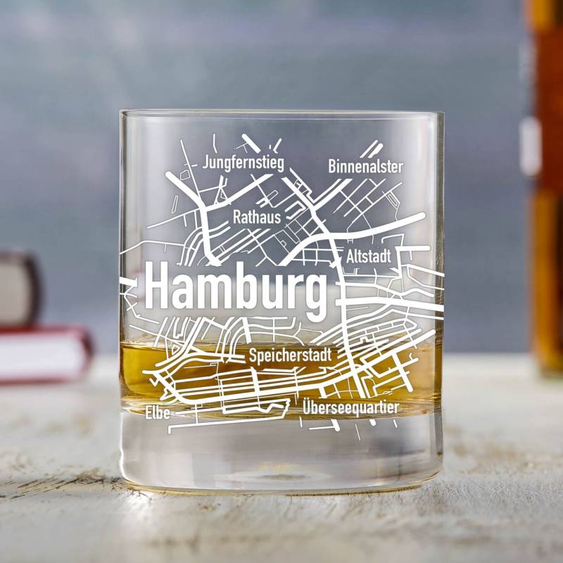 Whiskyglas mit Gravur - Hamburg von Monsterzeug