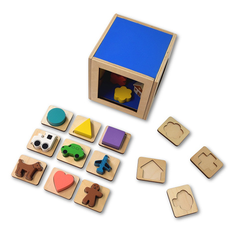 Lehrreicher Tastkasten aus Holz zum kinderleichten Ertasten und Zuordnen von Formen von Montessori-Shop