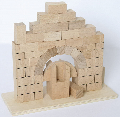 Römische Brücke, das kosmische Montessori-Material zum Bogenbau von Montessori-Shop
