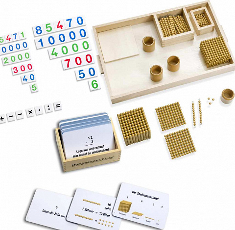 Sparset Goldenes Perlenmaterial mit 100 Aufgabenkartei und Zahlenkarten, natürlich mit Montessori-Selbstkontrolle von Montessori-Shop