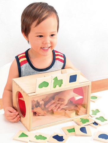 Tastkasten, Fühlbox mit viel Zubehör für Kleinkinder, ideal um die Feinmotorik der Hände zu fördern von Montessori-Shop