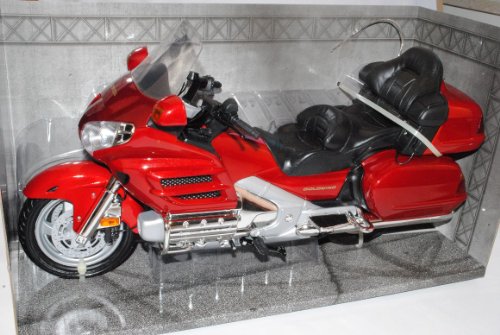 Motormax Hond. Goldwing Rot 1/6 Modell Motorrad mit individiuellem Wunschkennzeichen von Motormax
