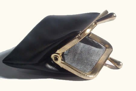 Magic By Gosh Coin Purse Vinyl Goshman - Schwarz, Einfarbig, Kuss Verschluss Magic By Gosh Coin Purse Vinyl Goshman - Schwarz, Einfarbig, Kuss Verschluss von Murphy's