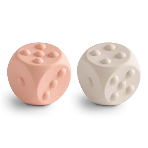 Mushie Würfel Drückspielzeug | Sensorisches Spielzeug zum Schieben und Drücken | Entwicklung der Feinmotorik | Einfaches Rechnen | 100% Lebensmittelechtes Silikon | (Blush/Shifting Sand) von mushie