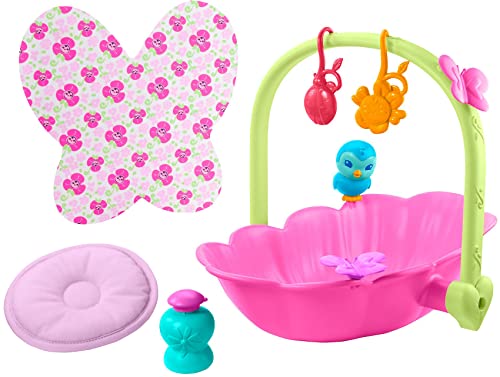 My Garden Baby HBH46 - 2-in-1 Badewanne & Bett Spielset (29,2 cm), mit Zubehörteilen wie Seife, Kissen, Mobiles und mehr, Kinderspielzeug ab 2 Jahren von MY GARDEN BABY
