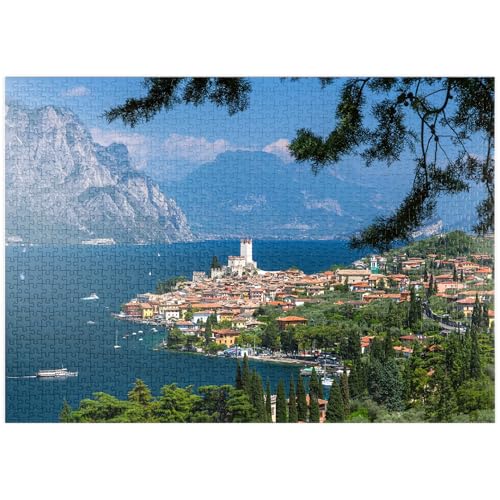 Blick nach Malcesine am Gardasee mit der Scaligerburg (14/15 Jh.) - Premium 1000 Teile Puzzle - MyPuzzle Sonderkollektion von Puzzle Galaxy von MyPuzzle.com