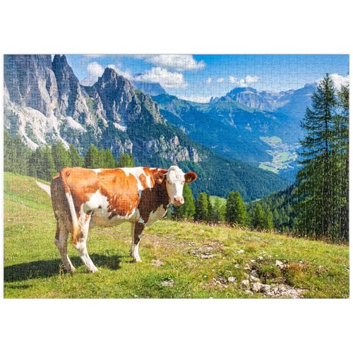 MyPuzzle Kuh grast auf Einer Alpenwiese in den Dolomiten - Premium 1000 Teile Puzzle - MyPuzzle Sonderkollektion von Puzzle Galaxy von MyPuzzle.com