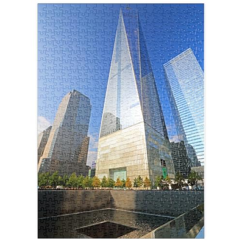 MyPuzzle Ground Zero, Gedenkstätte auf dem Gelände des One World Trade Center, Manhattan, New York City, USA - Premium 500 Teile Puzzle - MyPuzzle Sonderkollektion von Puzzle Galaxy von MyPuzzle.com