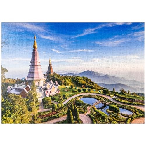 MyPuzzle Landschaft mit Zwei Pagoden auf dem Gipfel des Inthanon-Bergs, Chiang Mai, Thailand - Premium 1000 Teile Puzzle - MyPuzzle Sonderkollektion von Puzzle Galaxy MyPuzzle Landschaft mit Zwei Pagoden auf dem Gipfel des Inthanon-Bergs, Chiang Mai, Thailand - Premium 1000 Teile Puzzle - MyPuzzle Sonderkollektion von Puzzle Galaxy von MyPuzzle.com