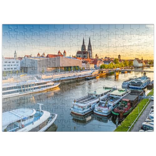 MyPuzzle Museum der Bayerischen Geschichte am Ufer der Donau mit dem Regensburger Dom - Premium 200 Teile Puzzle - MyPuzzle Sonderkollektion von Puzzle Galaxy MyPuzzle Museum der Bayerischen Geschichte am Ufer der Donau mit dem Regensburger Dom - Premium 200 Teile Puzzle - MyPuzzle Sonderkollektion von Puzzle Galaxy von MyPuzzle.com