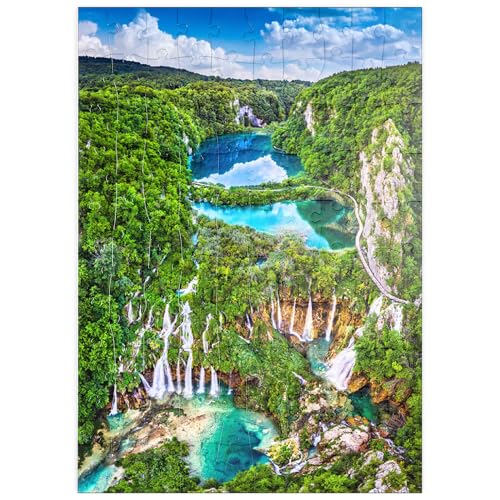 MyPuzzle Plitvice, Kroatien - Panoramablick auf die wunderschönen Wasserfälle der Plitvicer Seen - Premium 100 Teile Puzzle - MyPuzzle Sonderkollektion von Puzzle Galaxy MyPuzzle Plitvice, Kroatien - Panoramablick auf die wunderschönen Wasserfälle der Plitvicer Seen - Premium 100 Teile Puzzle - MyPuzzle Sonderkollektion von Puzzle Galaxy von MyPuzzle.com