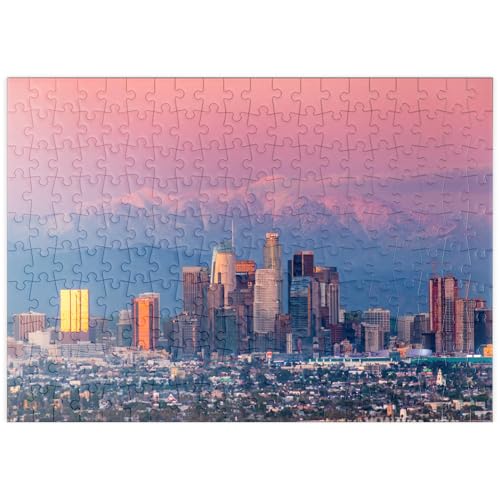 MyPuzzle Skyline von Los Angeles bei Sonnenuntergang mit schneebedeckten Bergen - Premium 200 Teile Puzzle - MyPuzzle Sonderkollektion von Puzzle Galaxy MyPuzzle Skyline von Los Angeles bei Sonnenuntergang mit schneebedeckten Bergen - Premium 200 Teile Puzzle - MyPuzzle Sonderkollektion von Puzzle Galaxy von MyPuzzle.com