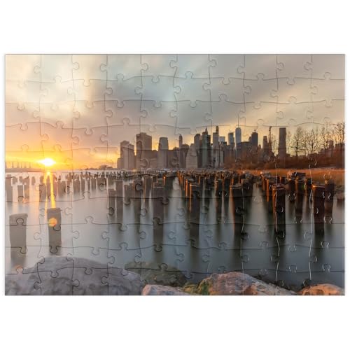 MyPuzzle Sonnenuntergang über der Skyline von Manhattan von Brooklyn aus - Premium 100 Teile Puzzle - MyPuzzle Sonderkollektion von Puzzle Galaxy von MyPuzzle.com
