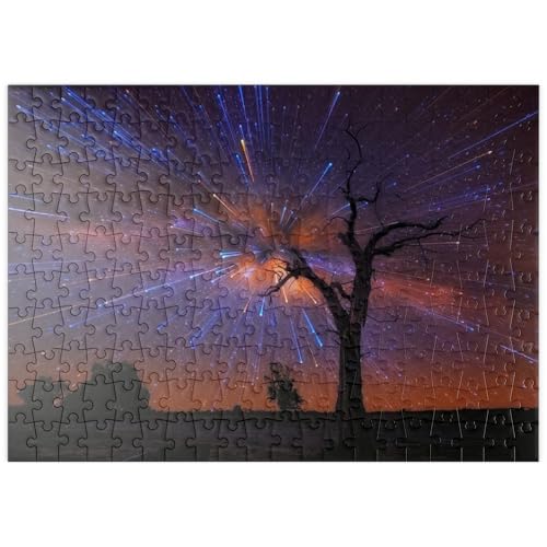 MyPuzzle Strahlender Sternenhimmel über einem einsamen Baum bei Nacht - Premium 200 Teile Puzzle - MyPuzzle Sonderkollektion von Puzzle Galaxy von MyPuzzle.com