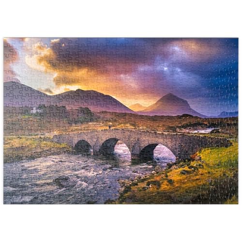 MyPuzzle Old Vintage Backsteinbrücke über den Fluss in Sligachan, Isle of Skye, Schottland - Premium 500 Teile Puzzle - MyPuzzle Sonderkollektion von Puzzle Galaxy MyPuzzle Old Vintage Backsteinbrücke über den Fluss in Sligachan, Isle of Skye, Schottland - Premium 500 Teile Puzzle - MyPuzzle Sonderkollektion von Puzzle Galaxy von MyPuzzle.com