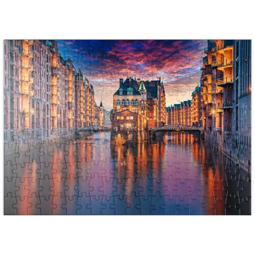 Speicherstadt Hamburg bei Dämmerung - Premium 200 Teile Puzzle - MyPuzzle Sonderkollektion von Puzzle Galaxy von MyPuzzle.com