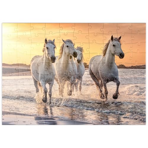 MyPuzzle Weiße Camargue Pferde galoppieren am Strand, Frankreich - Premium 100 Teile Puzzle - MyPuzzle Sonderkollektion von Puzzle Galaxy MyPuzzle Weiße Camargue Pferde galoppieren am Strand, Frankreich - Premium 100 Teile Puzzle - MyPuzzle Sonderkollektion von Puzzle Galaxy von MyPuzzle.com