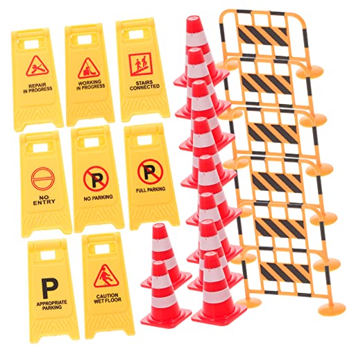 NAMOARLY Set Mit Verkehrszeichen 26 Teiliges Set Aus Kleinen Verkehrsschildern Roten Verkehrskegeln Und Orangefarbenen Absperrungen Für Zur Der Verkehrserziehung Und von NAMOARLY