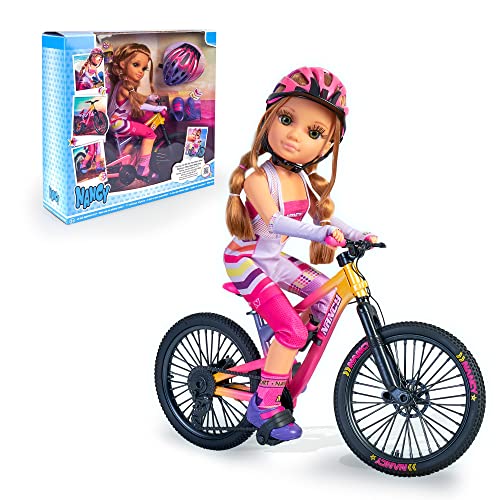 Nancy - EIN Tag mit dem Mountainbike, bewegliche Puppe Kniegelenken und Puppenfahrrad, Puppen Spielzeug für Mädchen Jungen ab 3 Jahren, Famosa (700017339), Mehrfarbig, Talla única von NANCY
