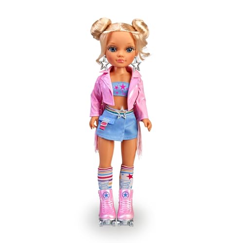 Nancy - EIN Tag auf den Rollschuhen, Skaterpuppe, mit coolem Zubehör und Accessoires, 2 Duttfrisuren und passender rosa Jacke, Spielzeug für Mädchen und Jungen ab 3 Jahren, Famosa (NAC22000) Nancy - EIN Tag auf den Rollschuhen, Skaterpuppe, mit coolem Zubehör und Accessoires, 2 Duttfrisuren und passender rosa Jacke, Spielzeug für Mädchen und Jungen ab 3 Jahren, Famosa (NAC22000) von NANCY