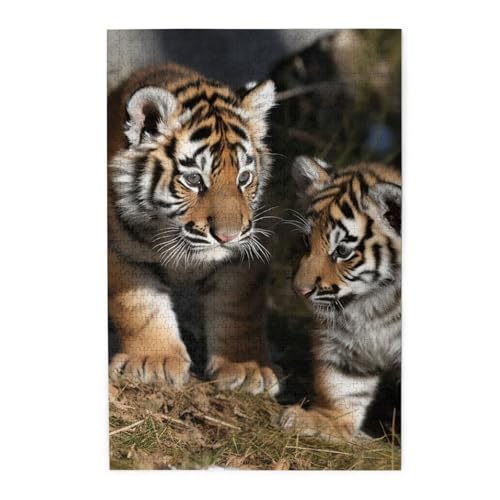 1000-teiliges Puzzle für Erwachsene, herausfordernde Puzzles für Spielabende, sibirische Tigerjunges, Holzpuzzle, personalisierbar, Holzbild, Puzzle für Familie, fertige Größe 50 x 74,9 cm 1000-teiliges Puzzle für Erwachsene, herausfordernde Puzzles für Spielabende, sibirische Tigerjunges, Holzpuzzle, personalisierbar, Holzbild, Puzzle für Familie, fertige Größe 50 x 74,9 cm von NBCCDVSH