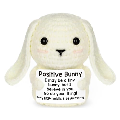 NHQZ Pocket Hug Glückskaninchen - Handgehäkelte Strickpuppe mit Positiver Botschaft | Süßer Hasen-Glücksbringer zum Umarmen | Mutmacher Geschenk für Frauen & Mütter. NHQZ Pocket Hug Glückskaninchen - Handgehäkelte Strickpuppe mit Positiver Botschaft | Süßer Hasen-Glücksbringer zum Umarmen | Mutmacher Geschenk für Frauen & Mütter. von NHQZ