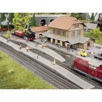 Noch - Bahnsteig Epoche III – IV Noch - Bahnsteig Epoche III – IV von NOCH