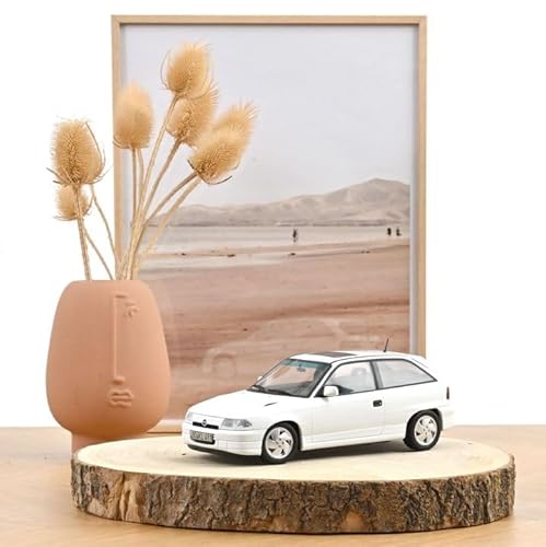 OPEL ASTRA GSi 1991 CASABLANCA WHITE 1:18 von Norev