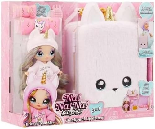 Na Na Na Surprise 3-in-1 Backpack Bedroom Einhorn Spielset mit Puppe Whitney oder Britney Sparkles - 1 passender Flauschiger Pink Unicorn-Rucksack, Schrank mit Kissen & Decke - Ideal ab 4 Jahre Na Na Na Surprise 3-in-1 Backpack Bedroom Einhorn Spielset mit Puppe Whitney oder Britney Sparkles - 1 passender Flauschiger Pink Unicorn-Rucksack, Schrank mit Kissen & Decke - Ideal ab 4 Jahre von Na! Na! Na! Surprise