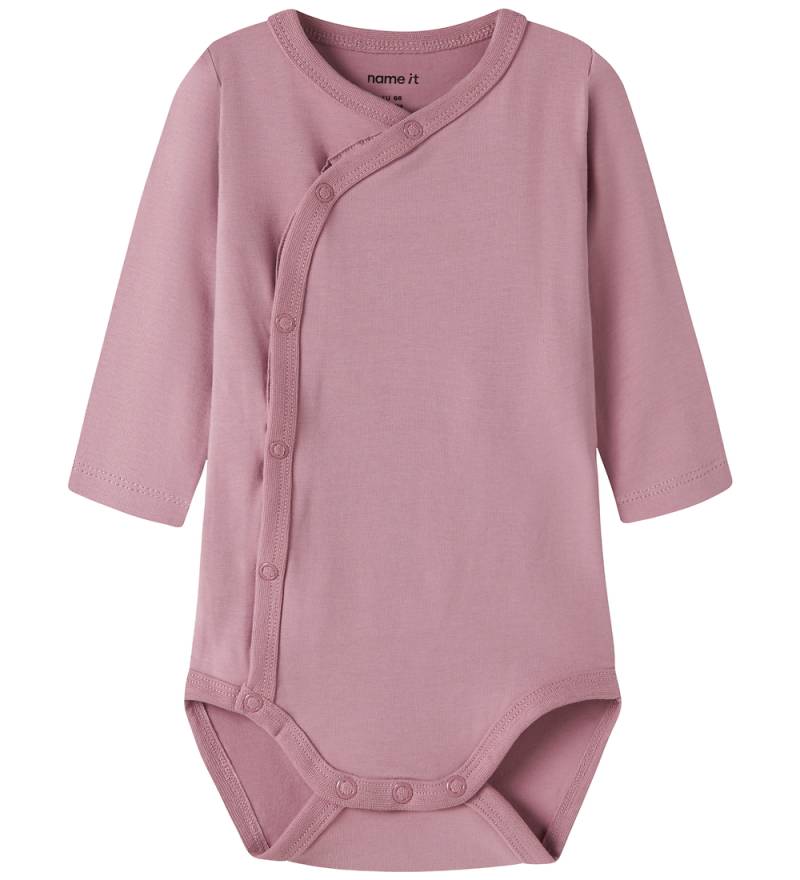 Name It Wickelbody l/ä - NbfVulla - Lilas - Name It - 50 - Body L/Ä Name It Wickelbody l/ä - NbfVulla - Lilas - Name It - 50 - Body L/Ä von Name It